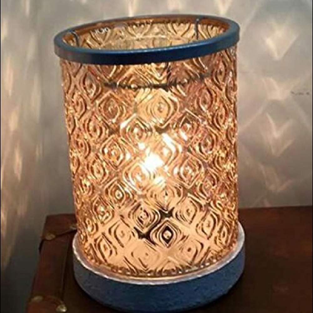Lucent scentsy warmer